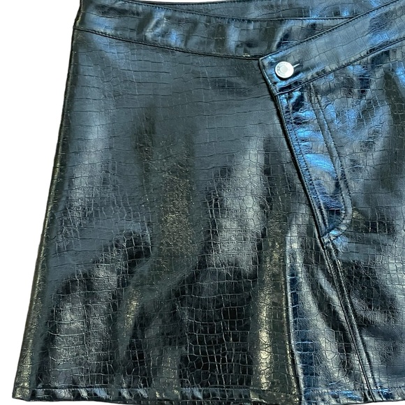 TORN By RONNY KOBO The Donnie Skirt Asymmetric Faux Leather Metallic Croc New - Picture 6 of 15